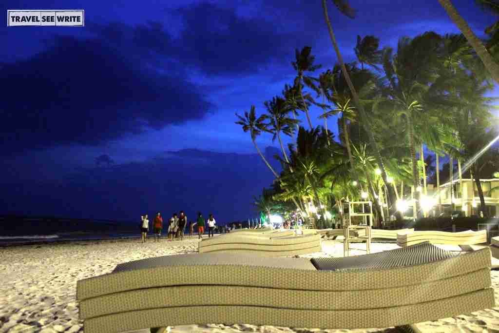 Night life at Alona Beach