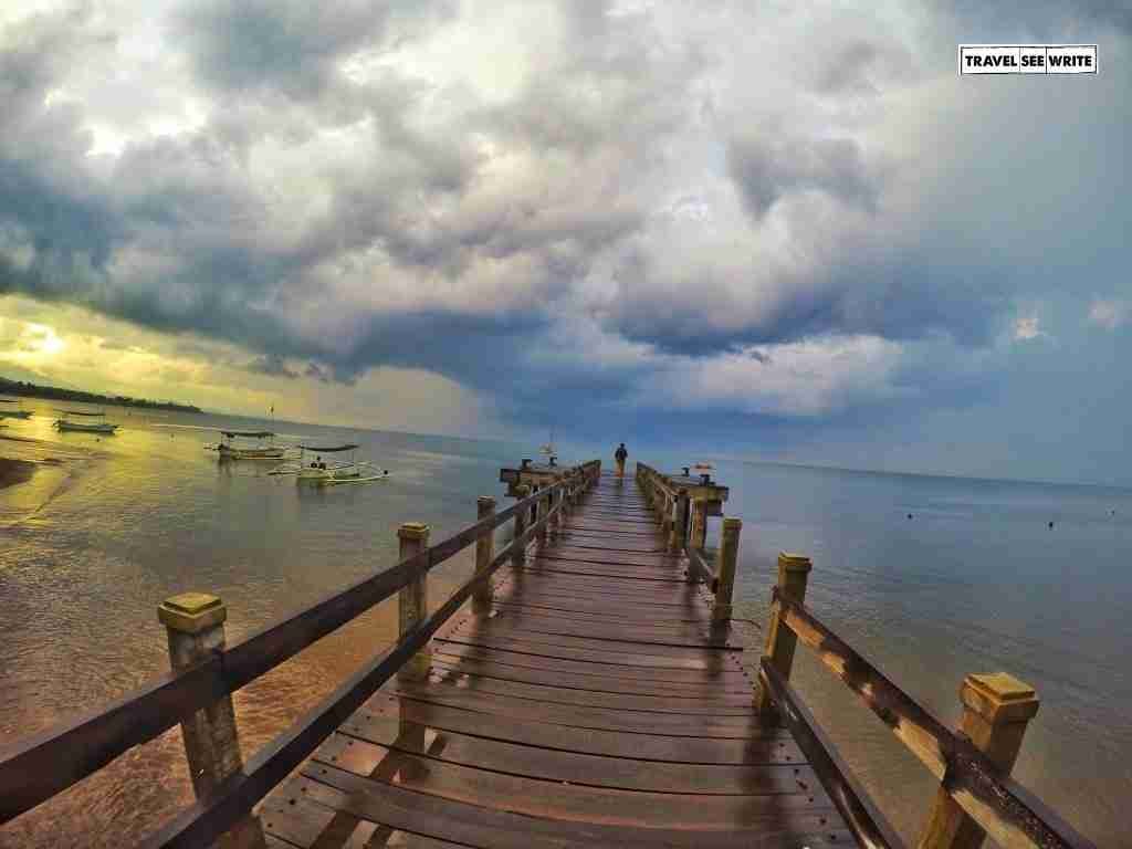 Lovina Beach, famous for Dolphin watching in Bali