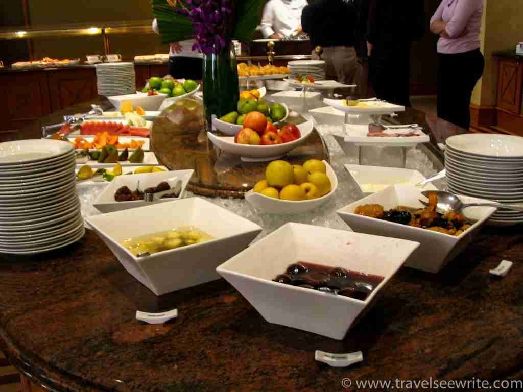 &lsquo;ALL-YOU-CAN-EAT&rsquo; Buffets are saviour for Traveling Mathematicians