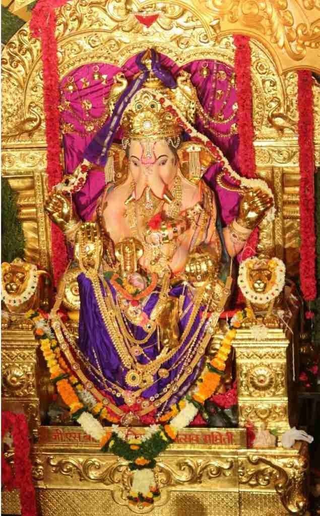 A well decked up Ganesha Idol, Pic CC: Sushant Anaokar