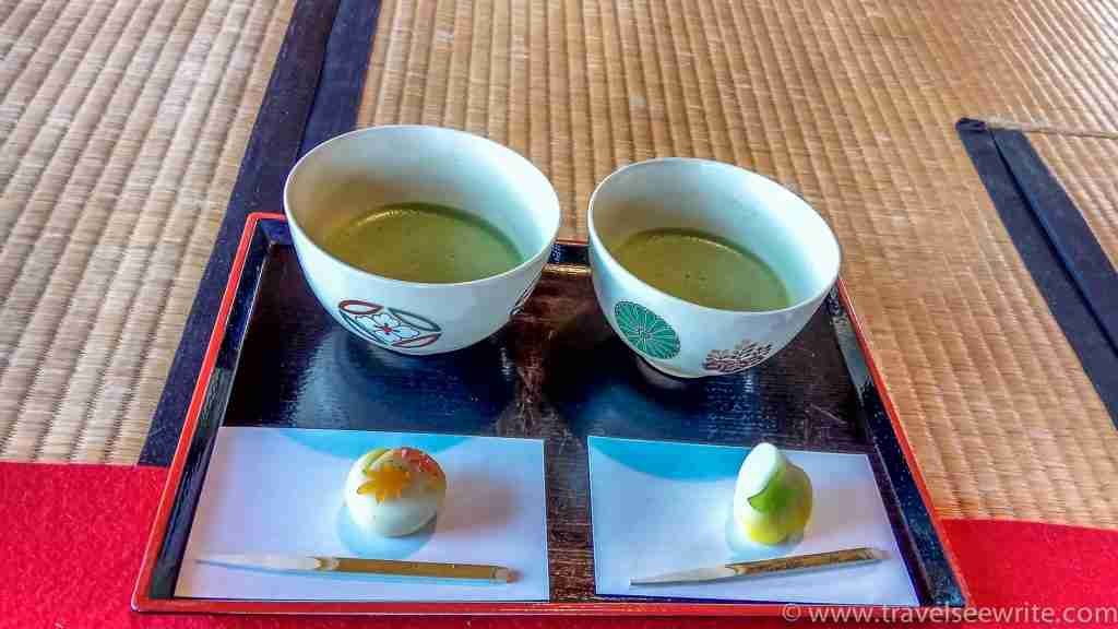 Fun things to do in Asakusa, Tokyo - try the traditional Japanese Tea House at Hama Rikyu Garden