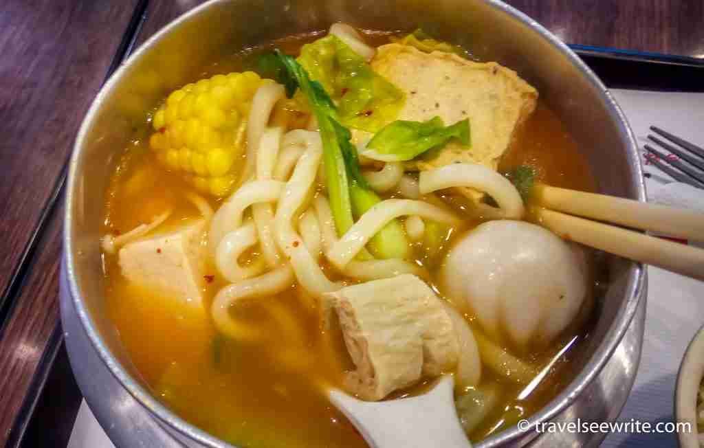 spicy-hotpot-taipei-taiwan