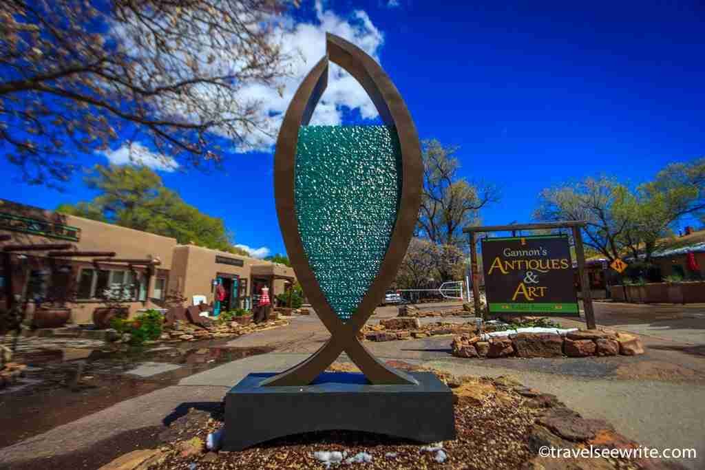 USA Travel: Walking through the Canyon Road in Santa Fe is like taking a walk through an art gallery.