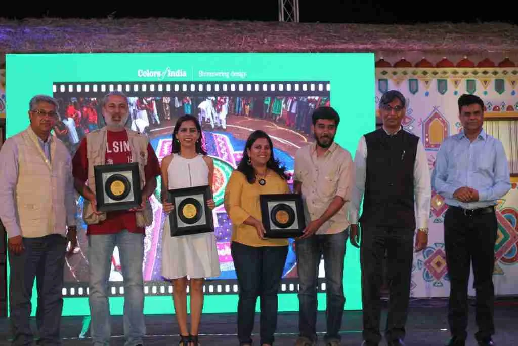 Won the Best Blogger Award for Offbeat Destinations by ICIT & Gujarat Tourism, India