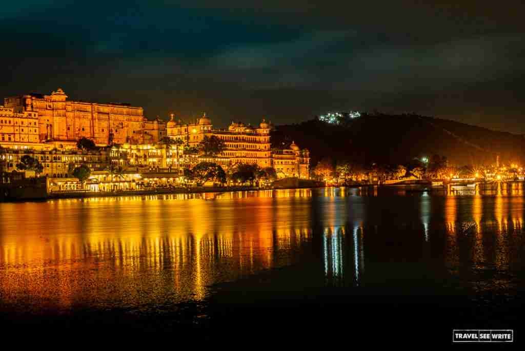 Lake Pichola and City Palace at night