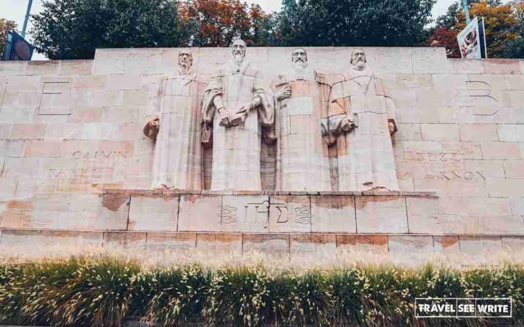 Places to see in Geneva - the  Reformation Wall