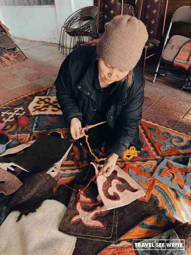 Altyn Kol, a women's handicraft cooperative, has been helping Kyrgyz women to sell their handcrafted Kyrgyz carpets known as Shyrdaks.
