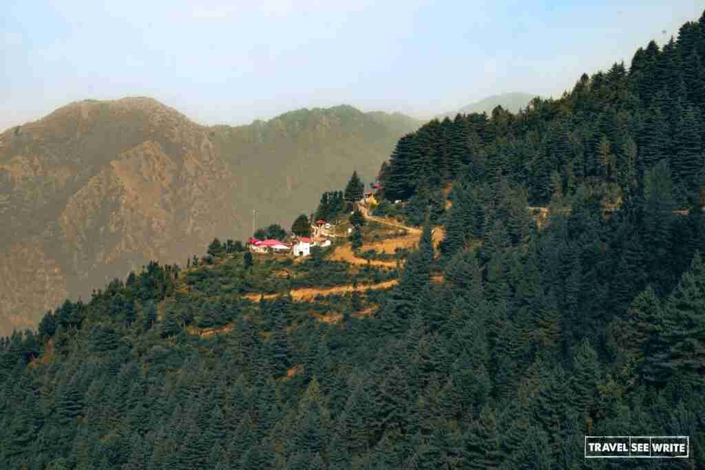 Buranskhanda is an offbeat hidden gem of Uttarakhand, ideal for a weekend getaway from Delhi.