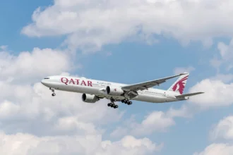 Is Qatar Airways 40-minute Layover enough?