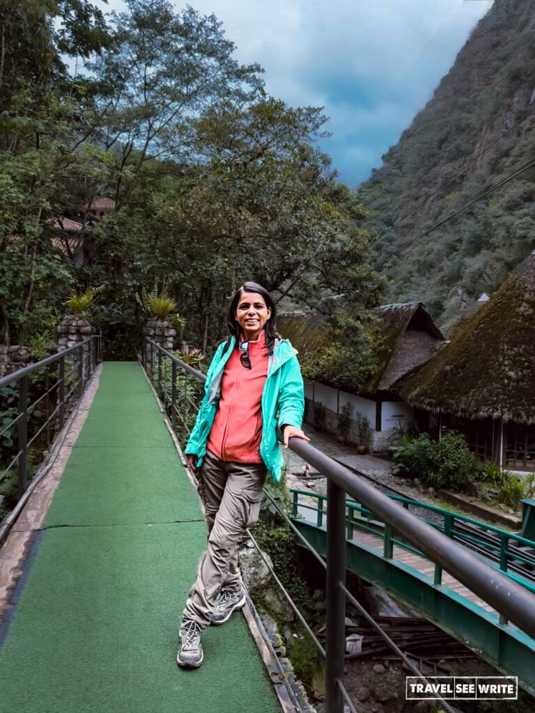 A small overhead bridge that connects the Inkaterra Cafe with the hotel