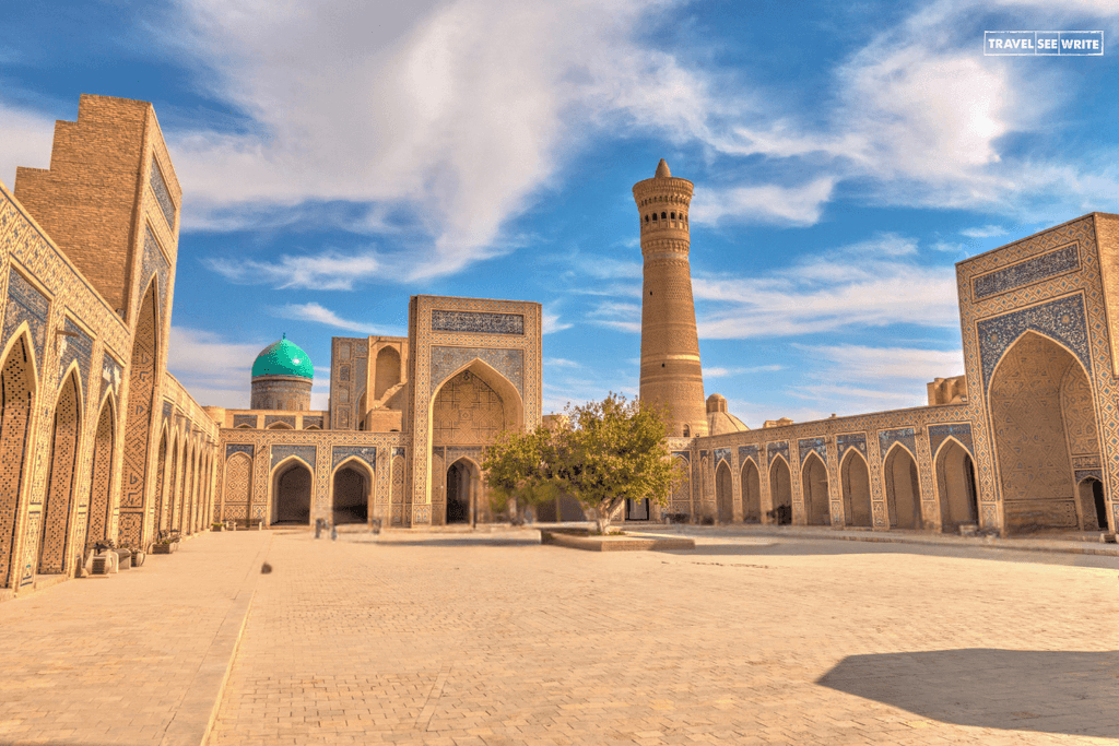 Poi Kalan Complex consists of three parts, the Kalan Mosque, the Kalan Minaret, and the Mir-i-Arab Madrasah.